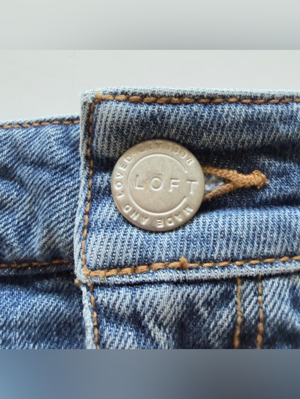 LOFT Blue and White Gradient Jean Shorts - Picture 14 of 14